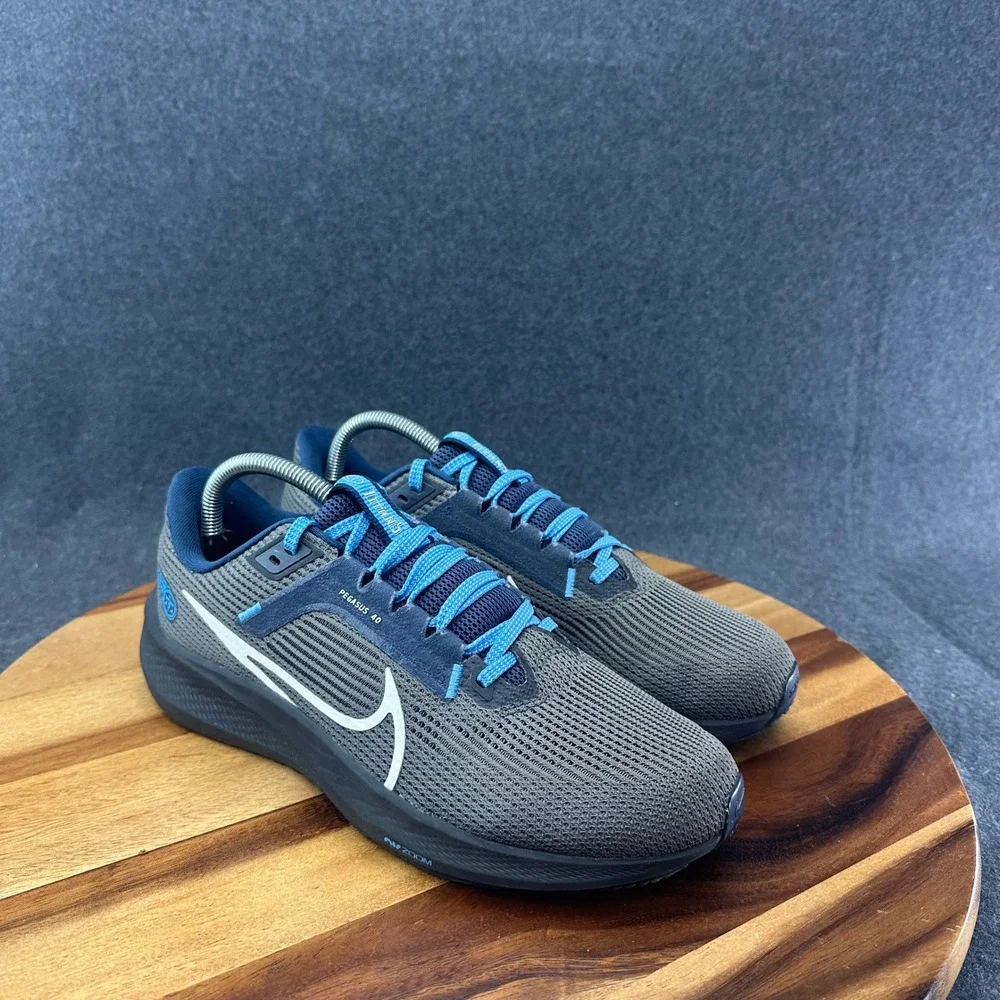 Nike NFL x Air Zoom Pegasus 40 Tennessee Titans DZ5970-001 Men's Size 8